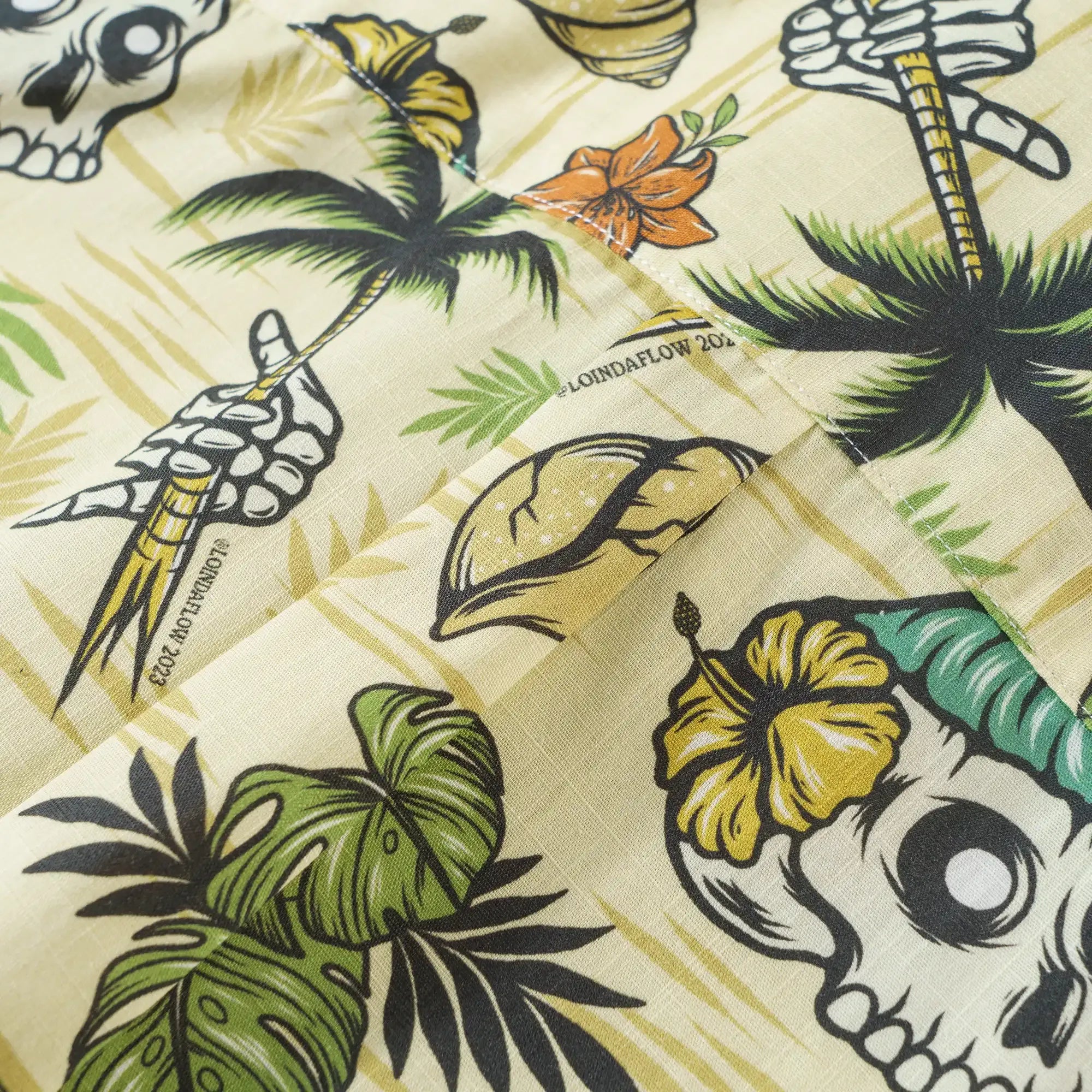 Men's Tropical Hawaiian Shirt 1990s Vintage Skull Shirt Short Sleeve Button-down100% Cotton Green Shirt Aloha Tropical Wilderness Skull By Loinda Flow