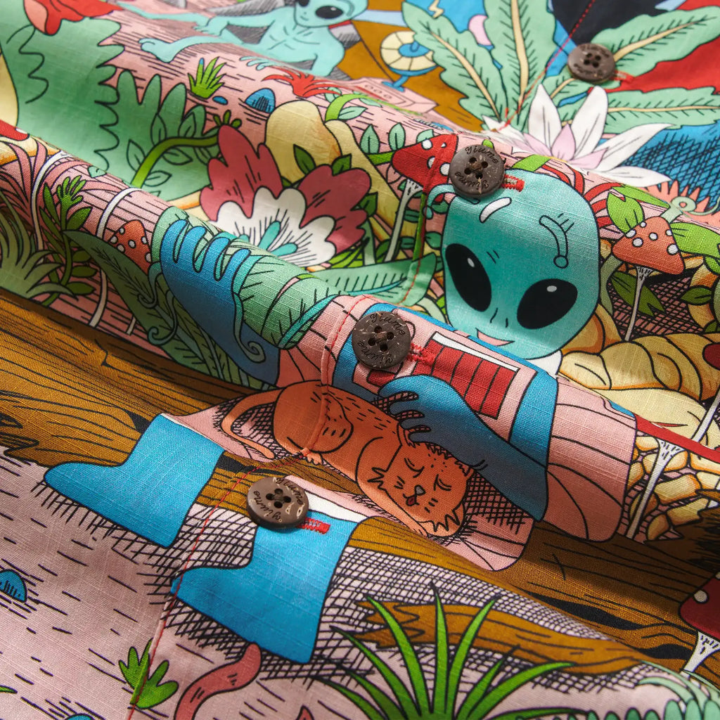 Men's Hawaiian Shirt Short Sleeve Camp Collar 100% Cotton Green Aloha Alien Galactic Garden
